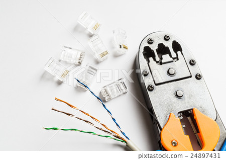 Crimper, connectors and ethernet cable 24897431