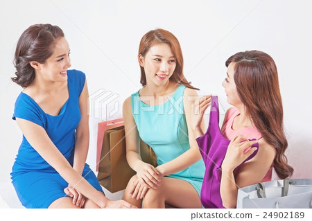 Shopping addiction 24902189