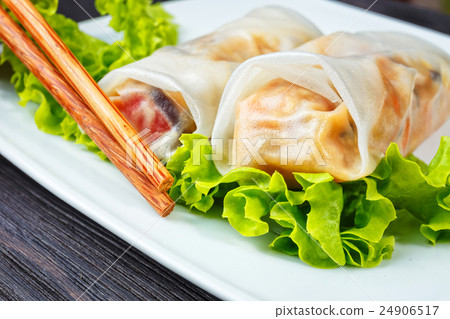 spring rolls spring rolls 24906517
