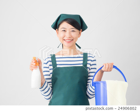 A young woman with detergent and bucket 24906802