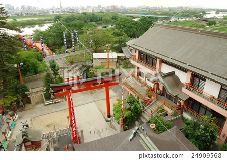 楠田稻荷神社 24909568