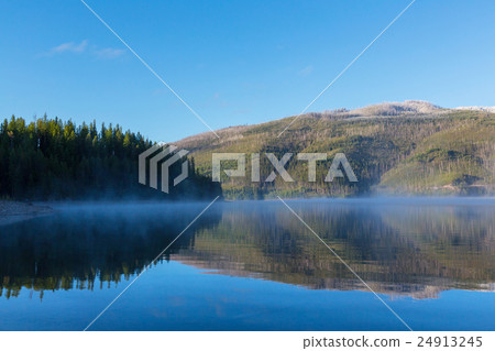 Mountain lake Mountain lake 24913245