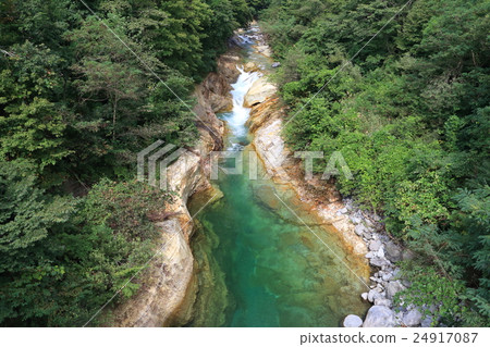 Yokogawa valley in the summer Yokogawa valley in the summer 24917087