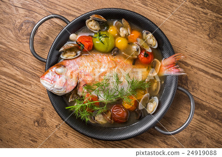 Aquapazza of red snapper acqua pazza of the red snapper Italian 24919088