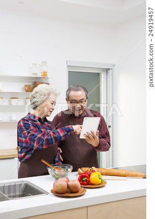 Senior Life style 24919457