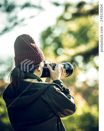 Photographer 24919804