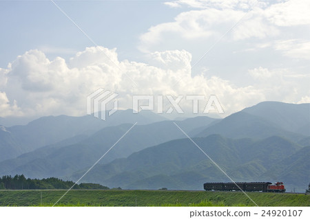 老式乘客Yatsugatake 24920107