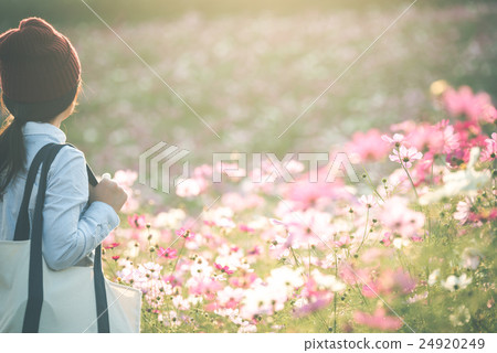 女子 24920249