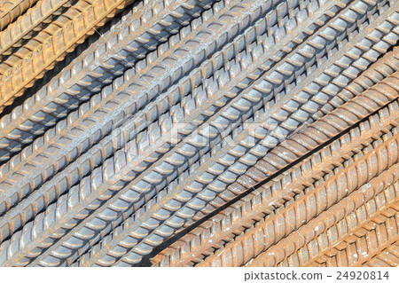 Rusty rebar steel used in construction 24920814