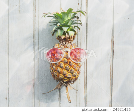 Pineapple Sunglasses Tropical Fruit Refreshing Concept Pineapple Sunglasses Tropical Fruit Refreshing Concept 24921435