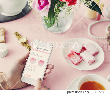 Vintage Lifestyle Minimalist Femininity E-shopping Concept Vintage Lifestyle Minimalist Femininity E-shopping Concept 24927856