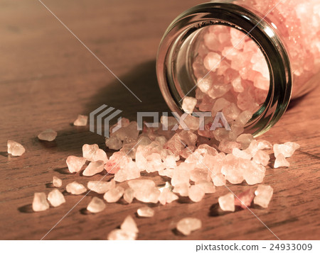 Himalayan crystal salt is far superior traditional 24933009