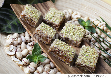 raw food sweets  24933520