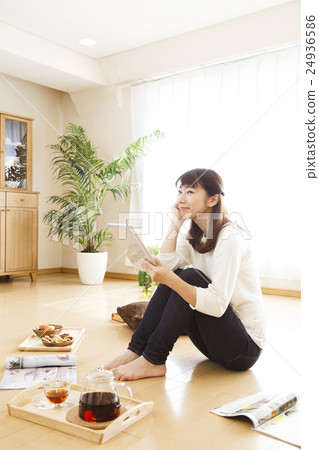 Female young lady tablet lifestyle holiday cute casual tea time Female young lady tablet lifestyle holiday cute casual tea time 24936586
