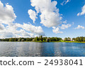 View of lake in Catherine royal park 24938041