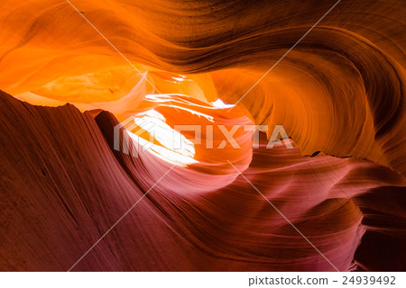 Antelope Canyon in Arizona, USA (Antelope Canyon, USA) Antelope Canyon in Arizona, USA (Antelope Canyon, USA) 24939492