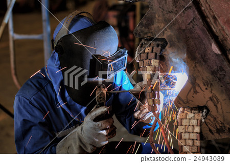 Repair gear by welding Repair gear by welding 24943089