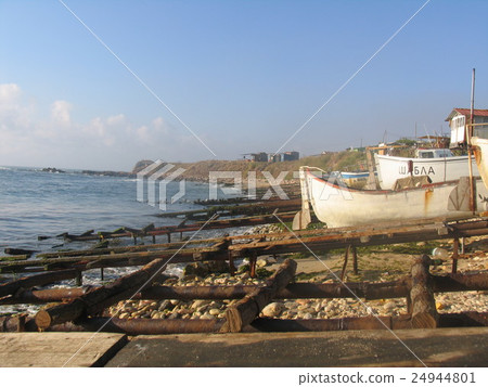 Fishermen boats  24944801