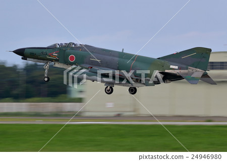 空中自衛隊戰鬥機著陸RF-4 EJ 空中自衛隊戰鬥機著陸RF-4 EJ 24946980