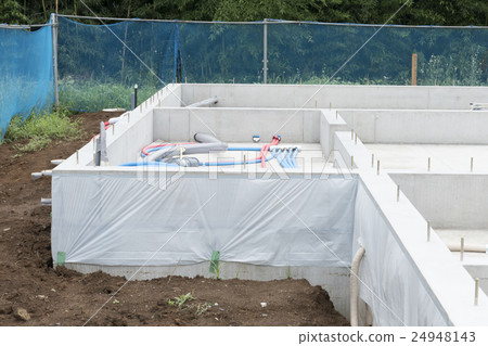 房屋施工現場基礎施工基礎混凝土型框架加固固體基礎抗震 24948143