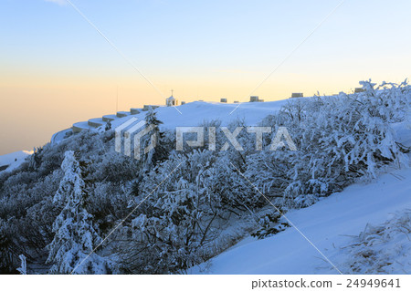 Winter landscape Monte Grappa 24949641