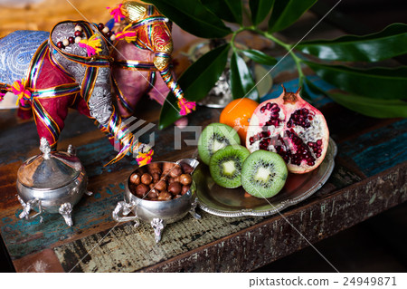 kiwi fruit still life in the Indian interior kiwi fruit still life in the Indian interior 24949871