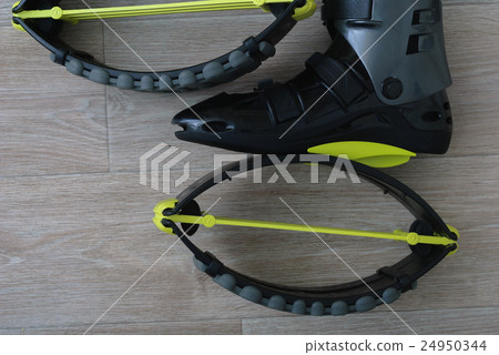 Pair of kangoo boots 24950344