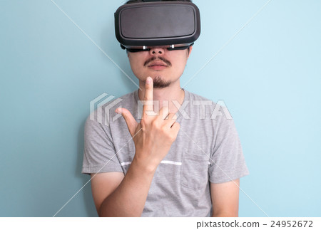 VR，一個拿著槍的男人 24952672
