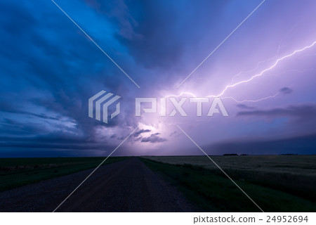 Lightning across the sky Lightning across the sky 24952694