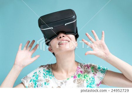 VR，一個令人驚訝的女人 24952729