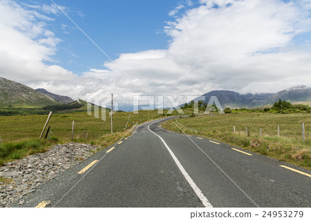 asphalt road at connemara in ireland 24953279
