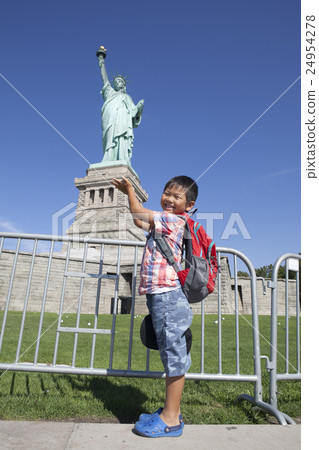 Statue of Liberty and Child 24954278