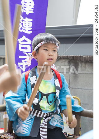 孩子們騎著mikoshi 24954363