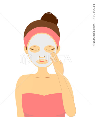 A woman doing a face pack 24959034