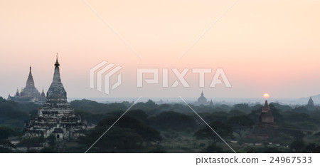 Bagan plains at sunrise, Myanmar 24967533