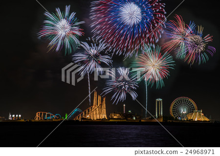 Fireworks comparative light synthesis of Mie Prefecture Nagashima Sparland 24968971