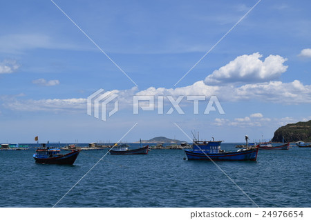 traditional fishing boats in the sea of Vietnam traditional fishing boats in the sea of Vietnam 24976654