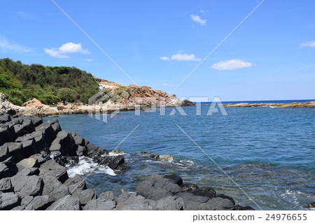 Vietnamese natural heritage Ganh Da Dia sea Vietnamese natural heritage Ganh Da Dia sea 24976655