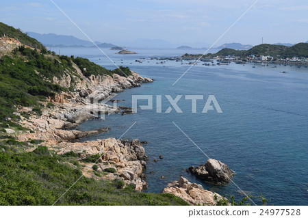 Vinh Hy bay and sea in Ninh Thuan, Vietnam 24977528