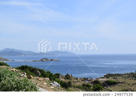 Vinh Hy bay and sea in Ninh Thuan, Vietnam 24977539