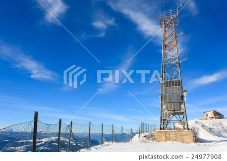Abandoned radio antenna Abandoned radio antenna 24977908