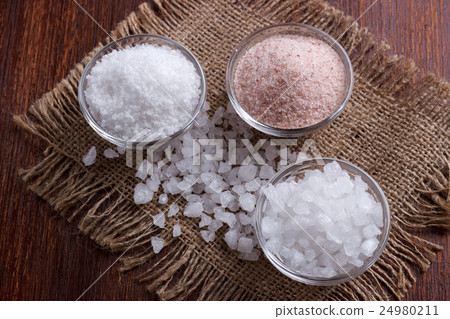 white and pink salt 24980211