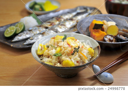 Chestnut rice 24998778