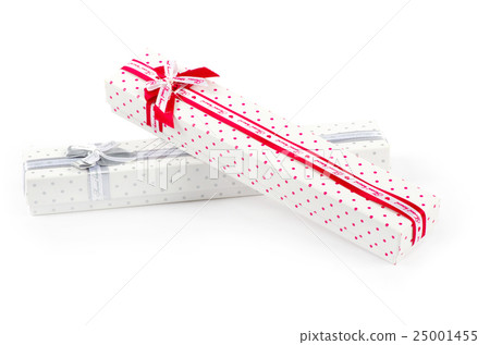 gift box isolated on white 25001455