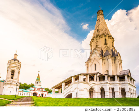 Russian orthodox church 25003892