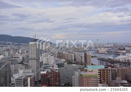 The streets near the port of Kobe 25004205
