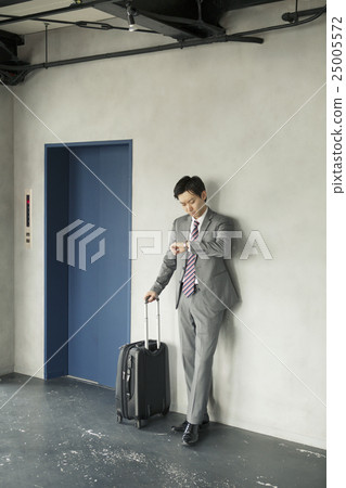 與便攜包的一個商人 25005572