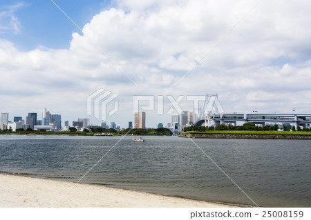 Odaiba Beach Park in summer Odaiba Beach Park in summer 25008159