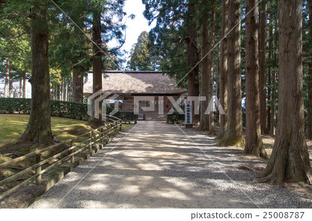 Chusonji Shrine · Hakusan shrine Noh drama 25008787