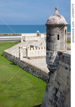 The Breakwater of Santa Catalina, The Pincer The Breakwater of Santa Catalina, The Pincer 25009575